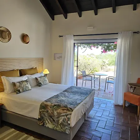 Laguna - Charmy Moncarapacho